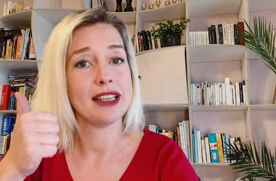 What is the difference between TOUJOURS and TOUS LES JOURS?